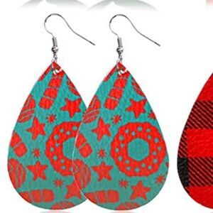 3/15!Christmas earrings!